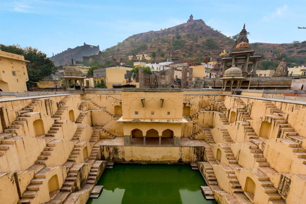 Panna Meena Kund